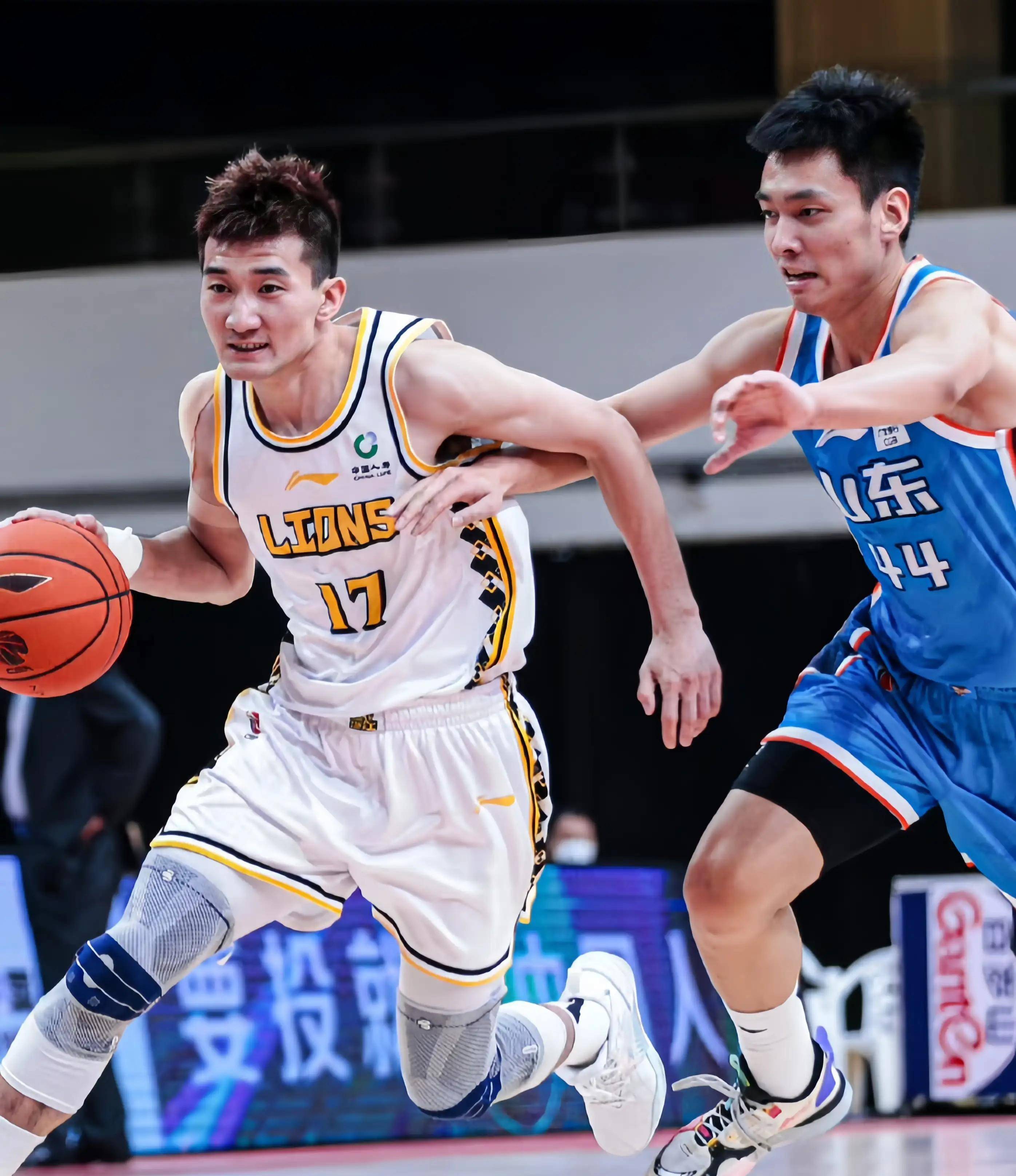 发阵容的能 发阵容的能