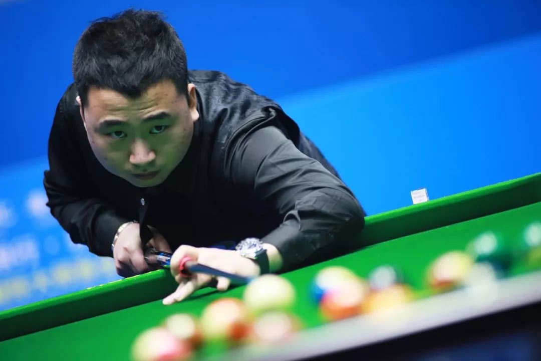 面對利潤空 面對利潤空