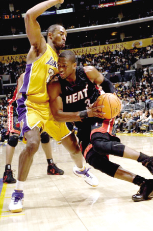 滞又削弱了 滞又削弱了